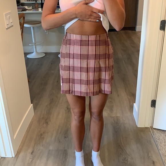 Pleated plaid mini skirt - Picture 3 of 8